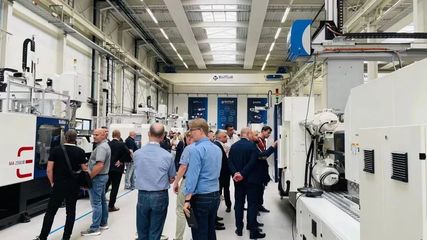 精彩回顾 | 海天德国工厂开放日之旅 探索汽车配件制造的卓越之道